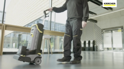 Akku-Scheuersaugmaschine BR 30/4 C Kärcher akkubetrieben – Bild 3