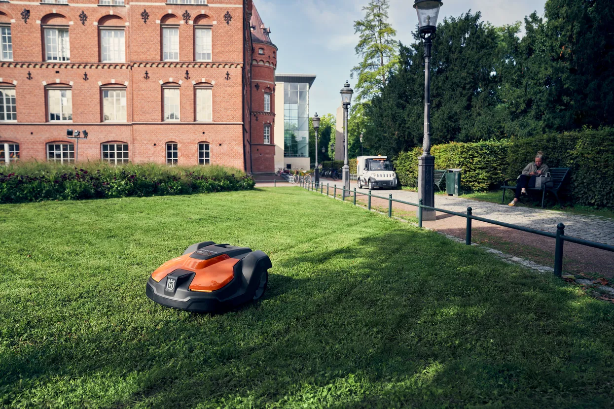 Husqvarna Automower® 305E NERA – Bild 17