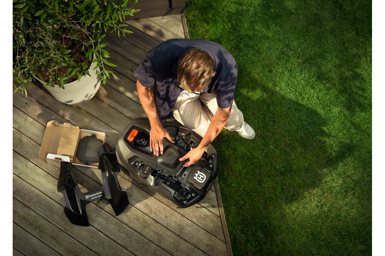 Husqvarna Automower® 405XE NERA mit kabelloser Technologie – Bild 17