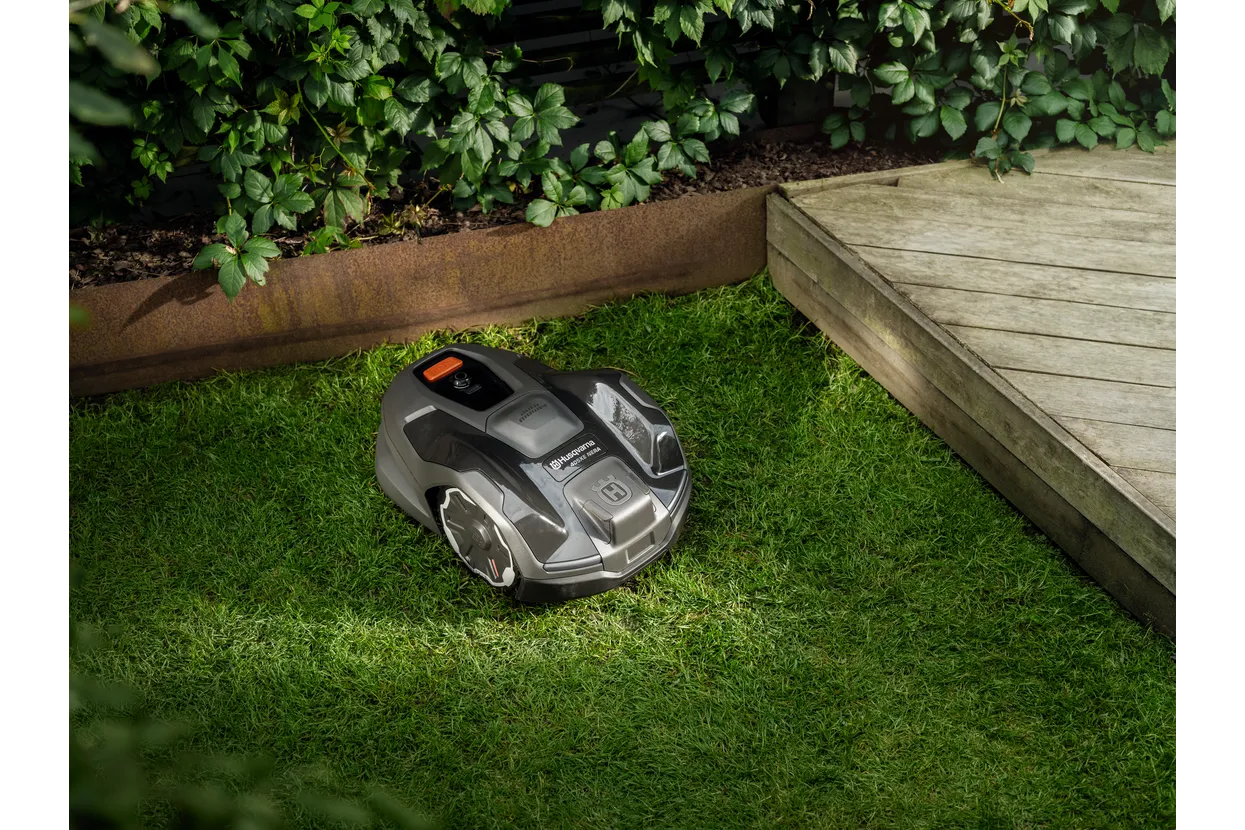 Husqvarna Automower® 405XE NERA mit kabelloser Technologie – Bild 19
